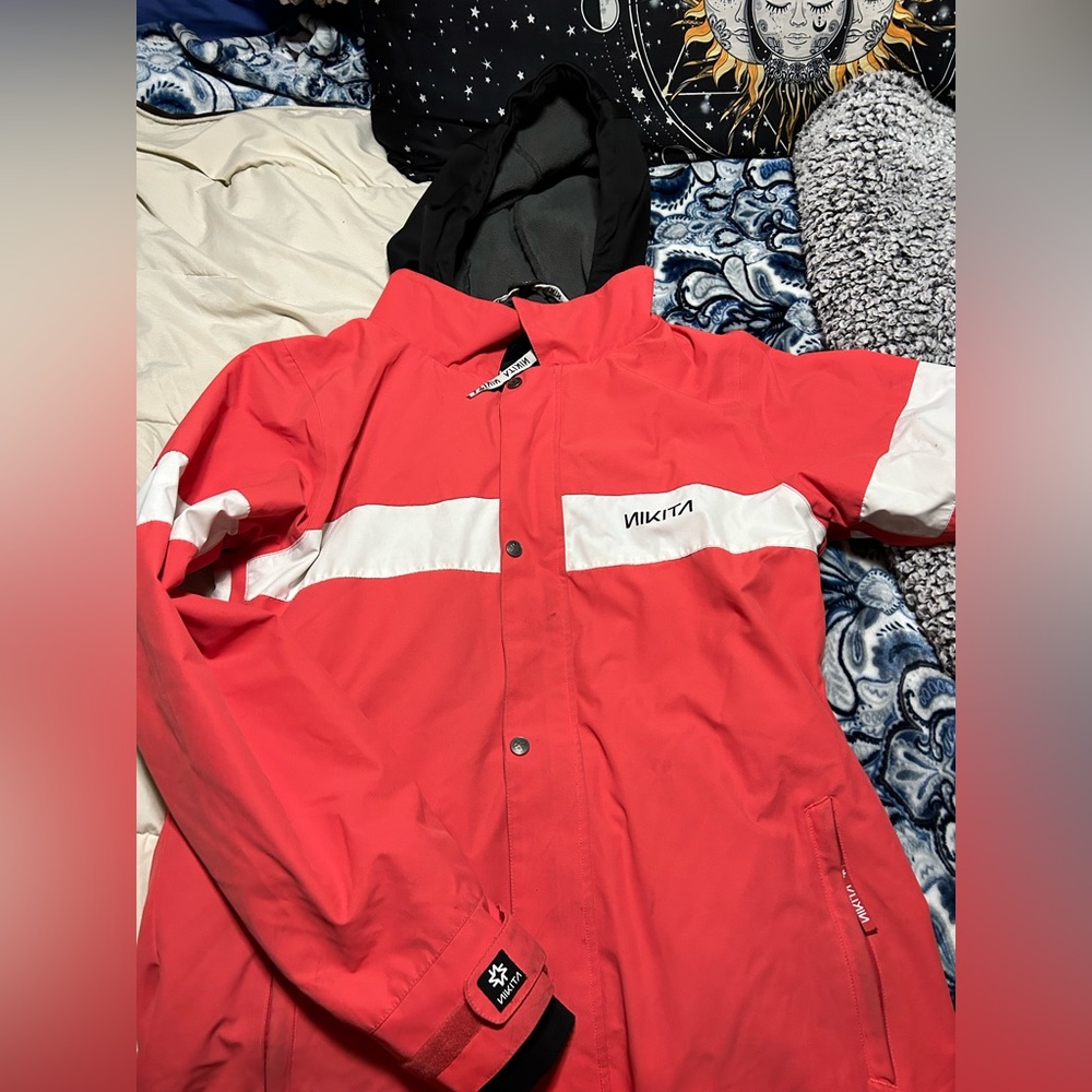 NIKITA snowboarding jacket
